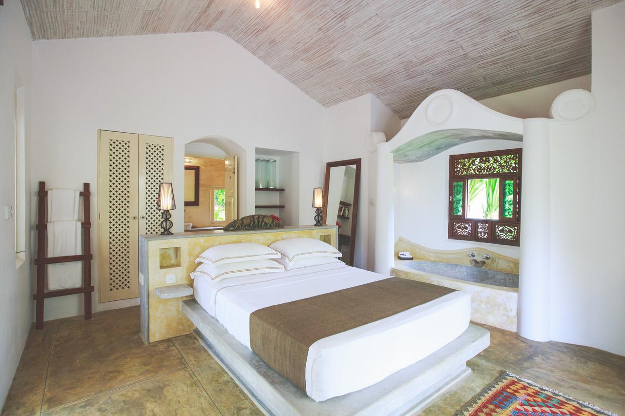 Karmel Villa Thalduwa Island - Five Bedroom Luxury Villa With Private Pool Ahangama Exterior foto